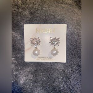 BNWT NADRI Savannah Pearl Drop Earrings $110